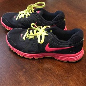 Nike Revolution 2 8.5
